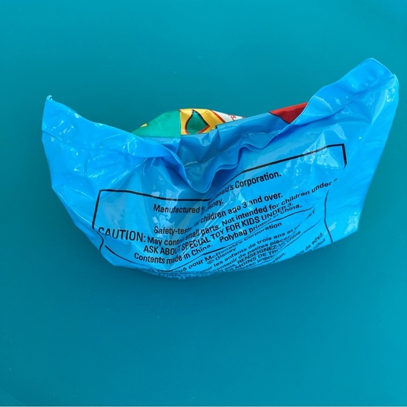 McDonald’s Happy Meal Vintage Prince Eric Little Mermaid - Picture 3 of 4